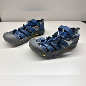 Kids Keen Blue and Gray Shoes